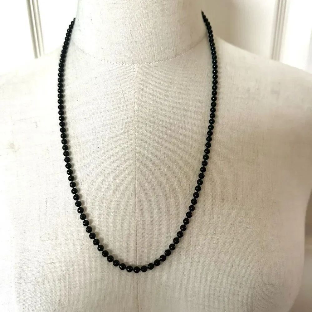 Oops a Daisy black beaded long necklace